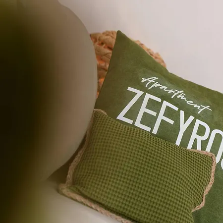 Zefyros Apartman *